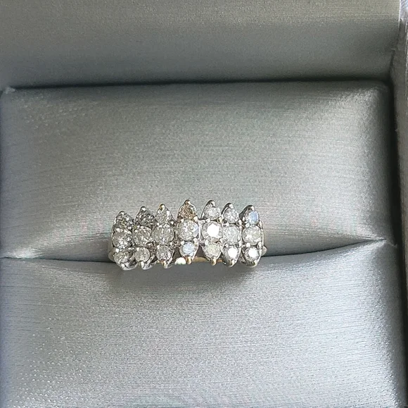 1 CTW 10k YG and WG Tiered Diamond 3 rows - Picture 10 of 15